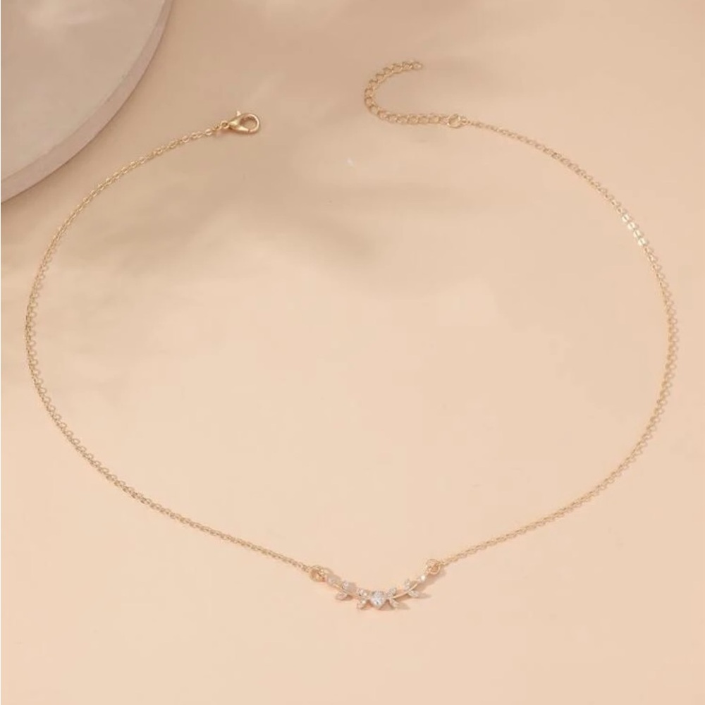 ⚠️Clearance Elegant Gold Necklace with Crystal Accents